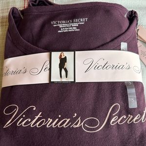 BNWT : Victoria Secret crew neck jogger PJ set